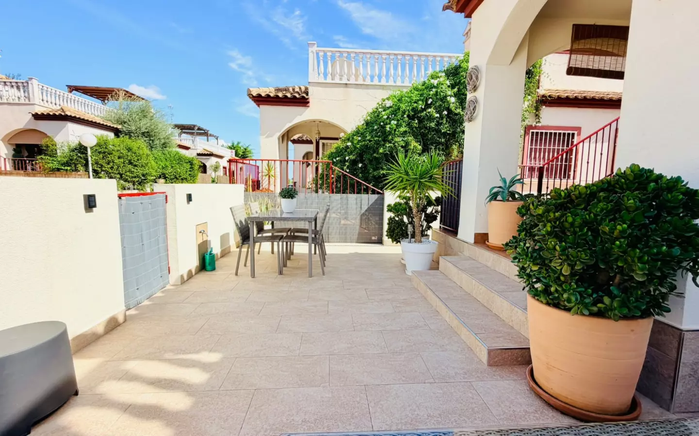 2-bedroom Semi In Daya Vieja, Spain (116 M² Plot)