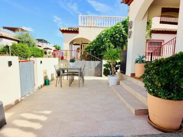 2-bedroom Semi In Daya Vieja, Spain (116 M² Plot)