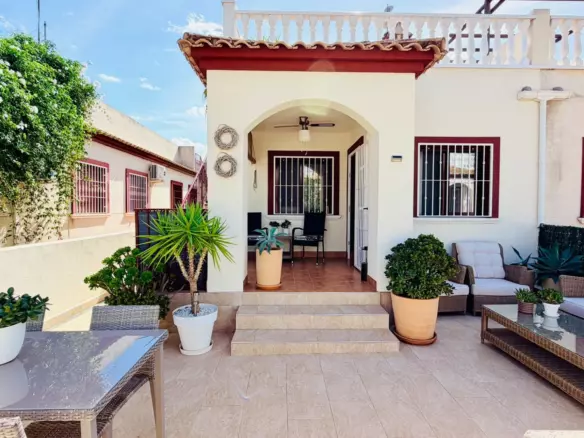 2-bedroom Semi In Daya Vieja, Spain (116 M² Plot)