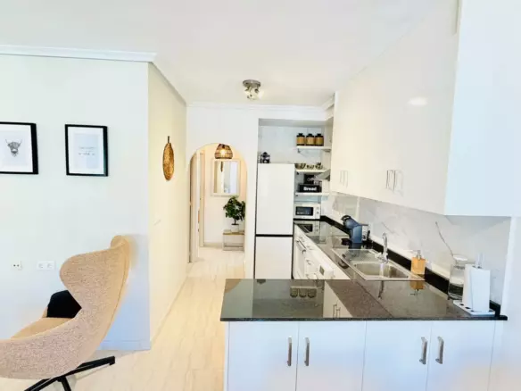 2-bedroom Semi In Daya Vieja, Spain (116 M² Plot)