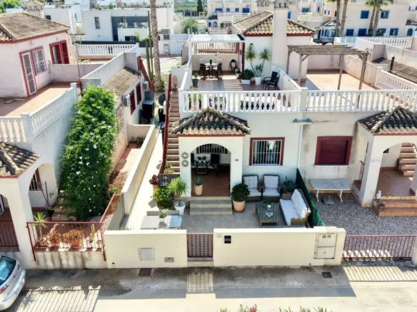 2-bedroom Semi In Daya Vieja, Spain (116 M² Plot)