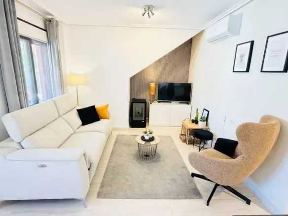 2-bedroom Semi In Daya Vieja, Spain (116 M² Plot)