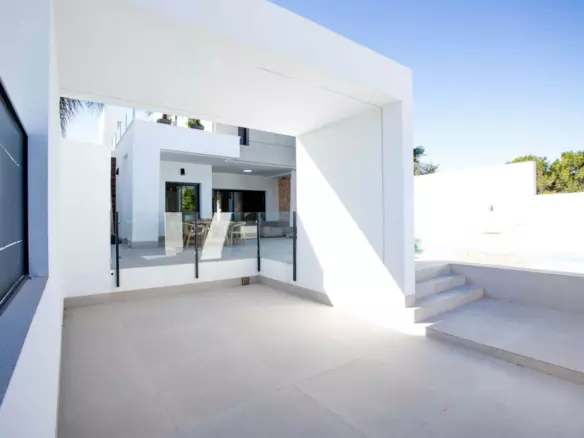 3-bedroom Detached Villa In Dolores, Spain (150 M²)