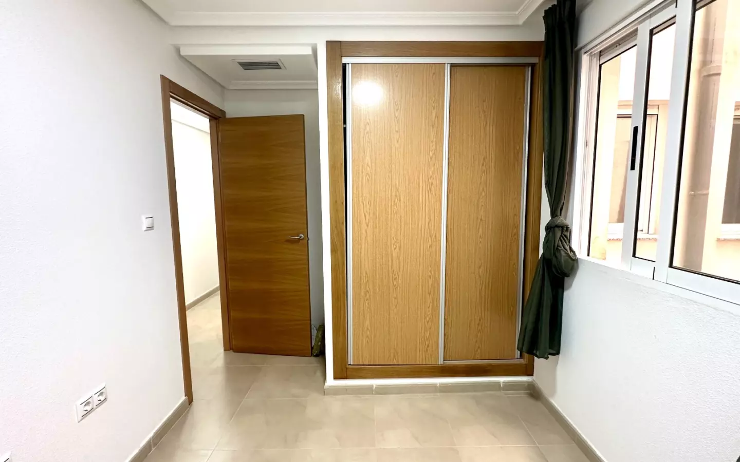3-bedroom Apartment In Torrevieja, Spain (98 M²)