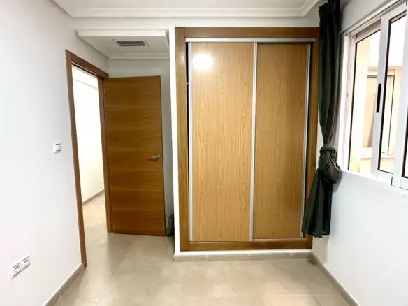 3-bedroom Apartment In Torrevieja, Spain (98 M²)