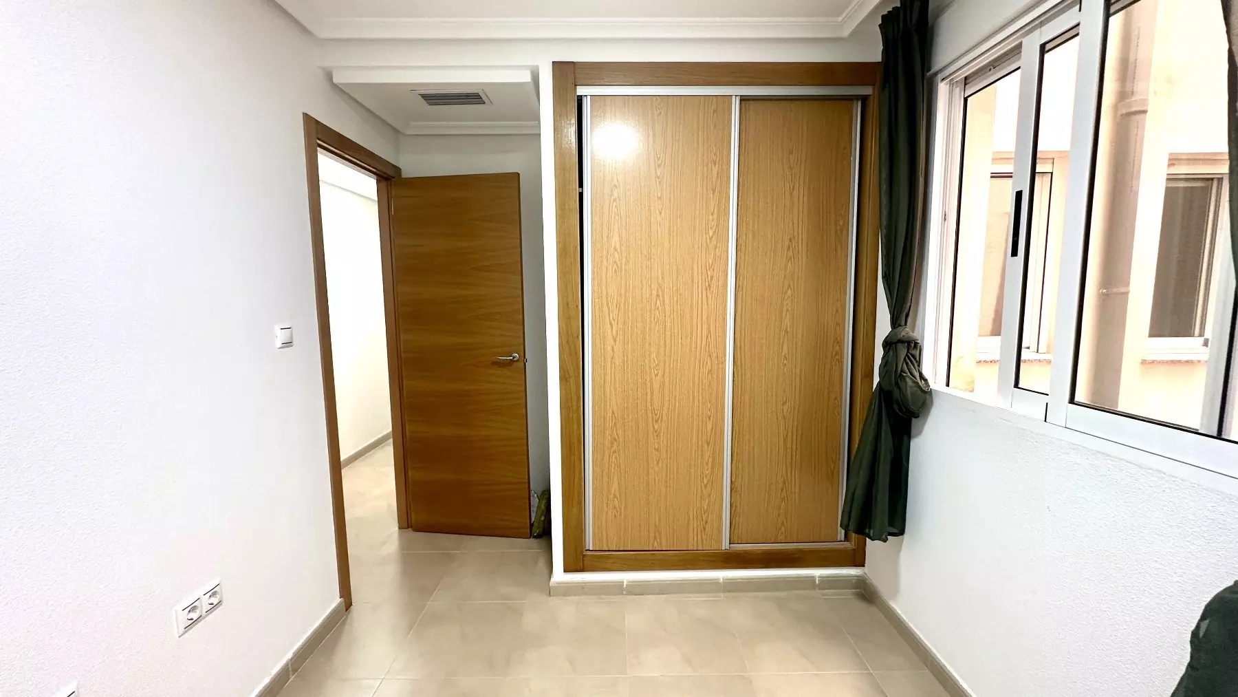 3-bedroom Apartment In Torrevieja, Spain (98 M²)