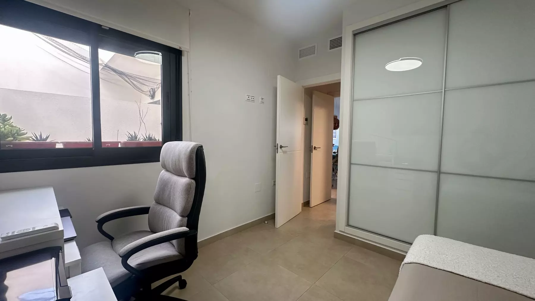 p-295bfab50cd3f2b1-35b546 3-bedroom Townhouse In Villamartin, Spain (175 M²)