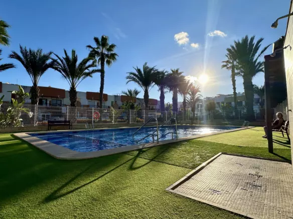 3-bedroom Townhouse In Villamartin, Spain (175 M²)