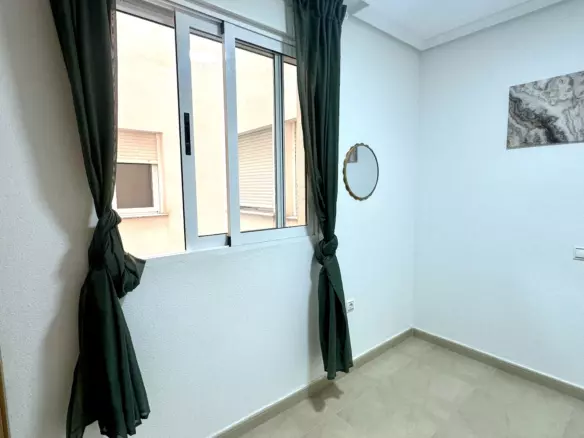 3-bedroom Apartment In Torrevieja, Spain (98 M²)
