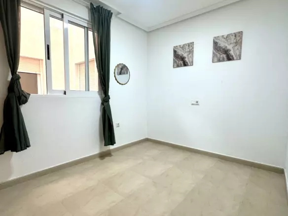 3-bedroom Apartment In Torrevieja, Spain (98 M²)