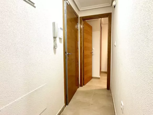 3-bedroom Apartment In Torrevieja, Spain (98 M²)