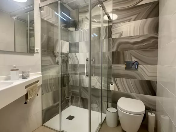 3-bedroom Townhouse In Villamartin, Spain (175 M²)