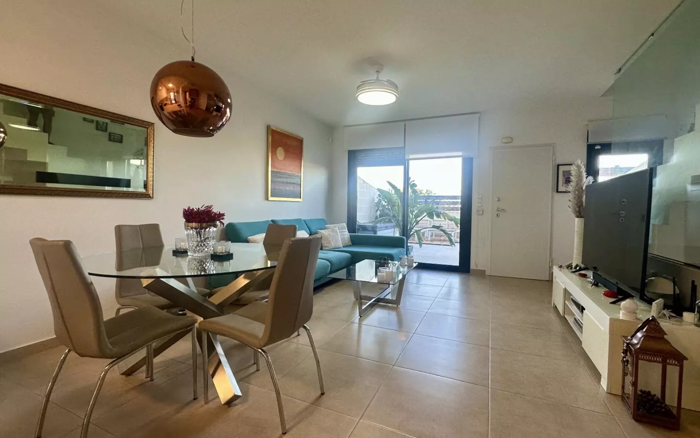 3-bedroom Townhouse In Villamartin, Spain (175 M²)