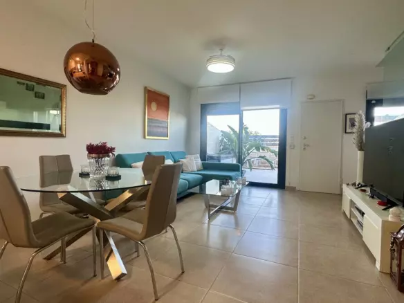 3-bedroom Townhouse In Villamartin, Spain (175 M²)