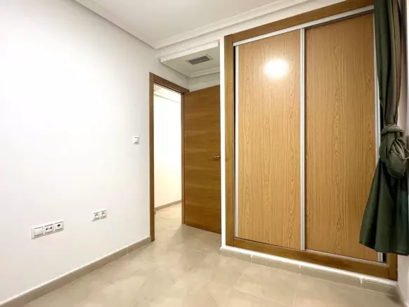 3-bedroom Apartment In Torrevieja, Spain (98 M²)