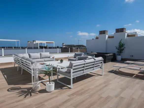 2-bedroom Property In Pilar De La Horadada, Spain (70 M²)