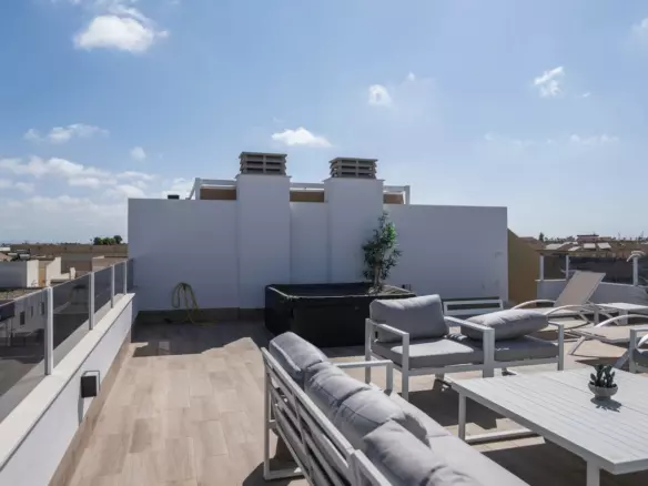 2-bedroom Property In Pilar De La Horadada, Spain (70 M²)
