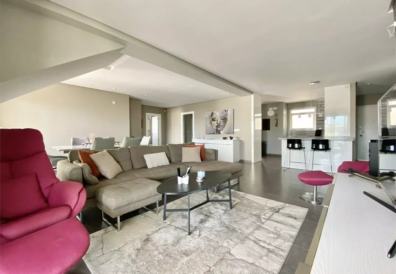 4-bedroom Property In Villamartin, Spain (128 M²)
