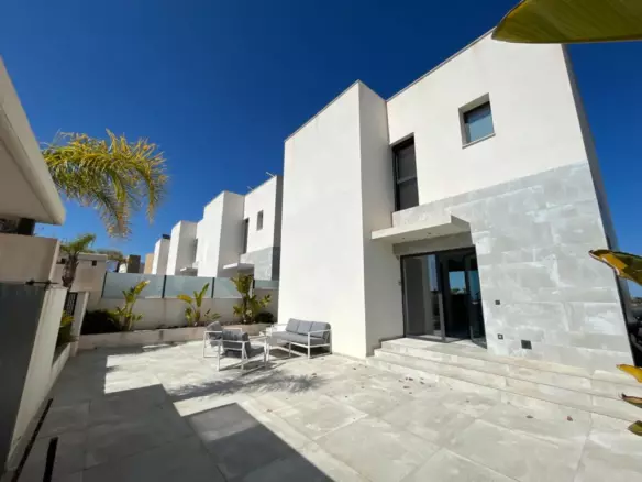 5-bedroom Villa In Rojales, Spain (130 M²)