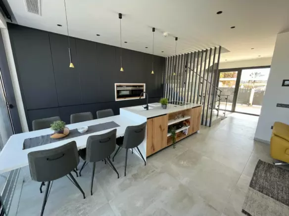 5-bedroom Villa In Rojales, Spain (130 M²)