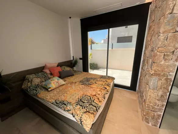 5-bedroom Villa In Rojales, Spain (130 M²)