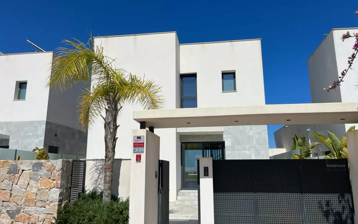 5-bedroom Villa In Rojales, Spain (130 M²)