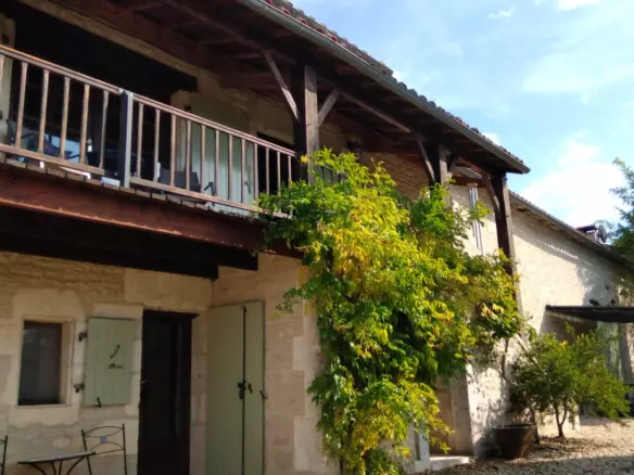4-bedroom Country House In Saint-ciers-sur-bonnieure, France (269 M²)