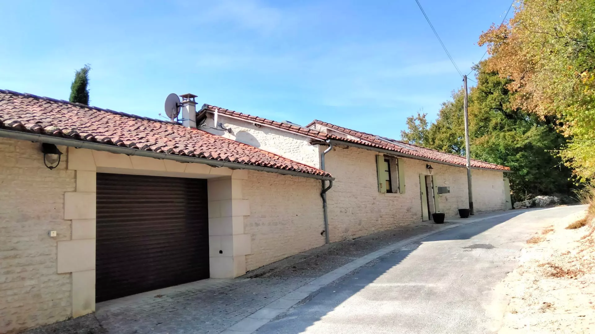 property_image_1bobp45af9_20261014060553-8c1852 4-bedroom Country House In Saint-ciers-sur-bonnieure, France (269 M²)