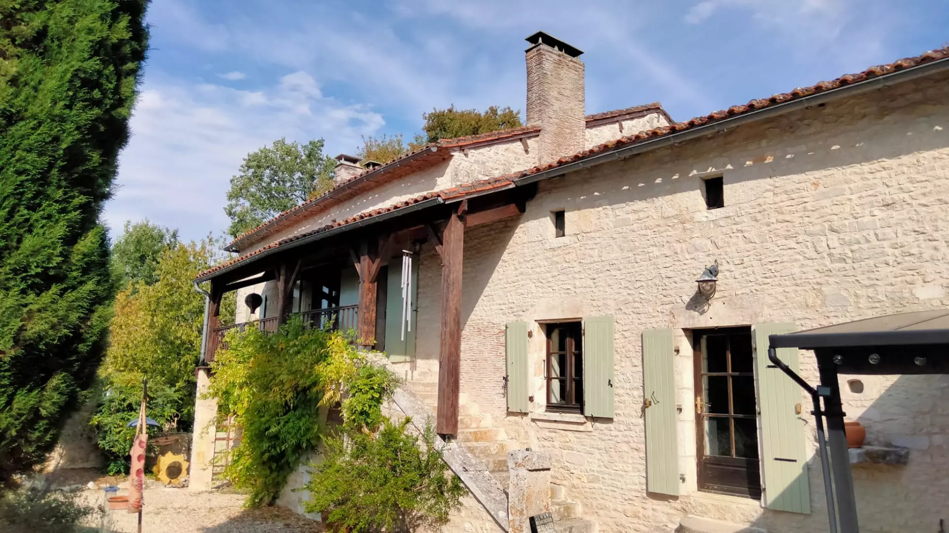 property_image_1sc2qlulgt_20261014060541-8965be 4-bedroom Country House In Saint-ciers-sur-bonnieure, France (269 M²)