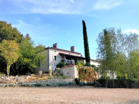4-bedroom Country House In Saint-ciers-sur-bonnieure, France (269 M²)