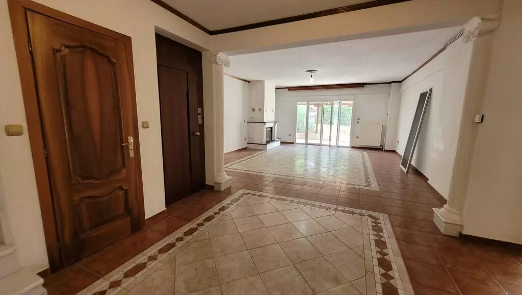 6-bedroom Detached House In Panorama, Greece (271 M²)