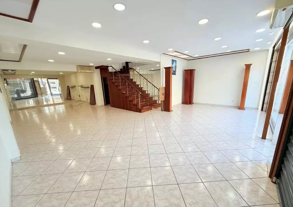 Commercial Property In Paralia, Greece (182 M²)