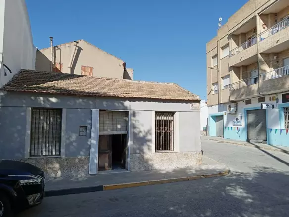 3-bedroom Semi In Los Montesinos, Spain (262 M²)