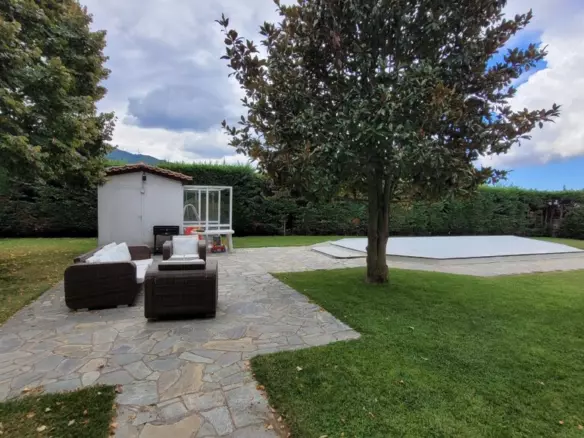 7-bedroom Detached House In Chortiatis, Greece (340 M²)