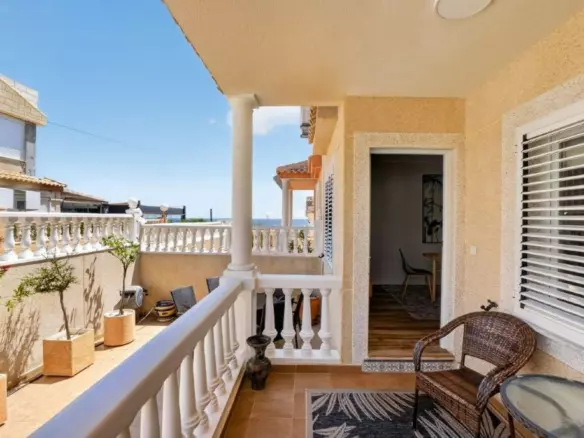 3-bedroom Town House In Torrevieja, Spain (104 M²)