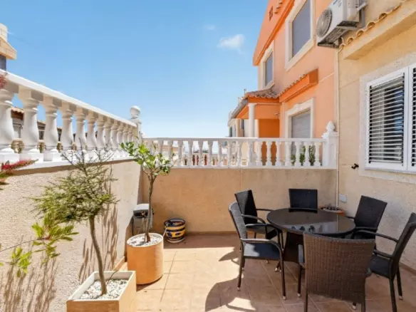 3-bedroom Town House In Torrevieja, Spain (104 M²)