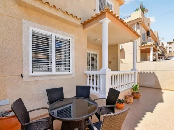 3-bedroom Town House In Torrevieja, Spain (104 M²)