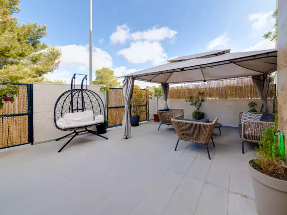 3-bedroom Town House In Villamartin, Spain (134 M²)