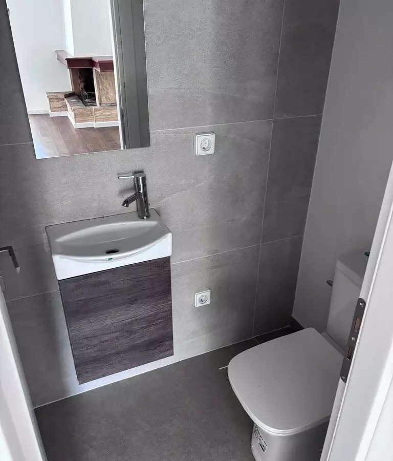 2-bedroom Flat In Melissia, Greece (93 M²)