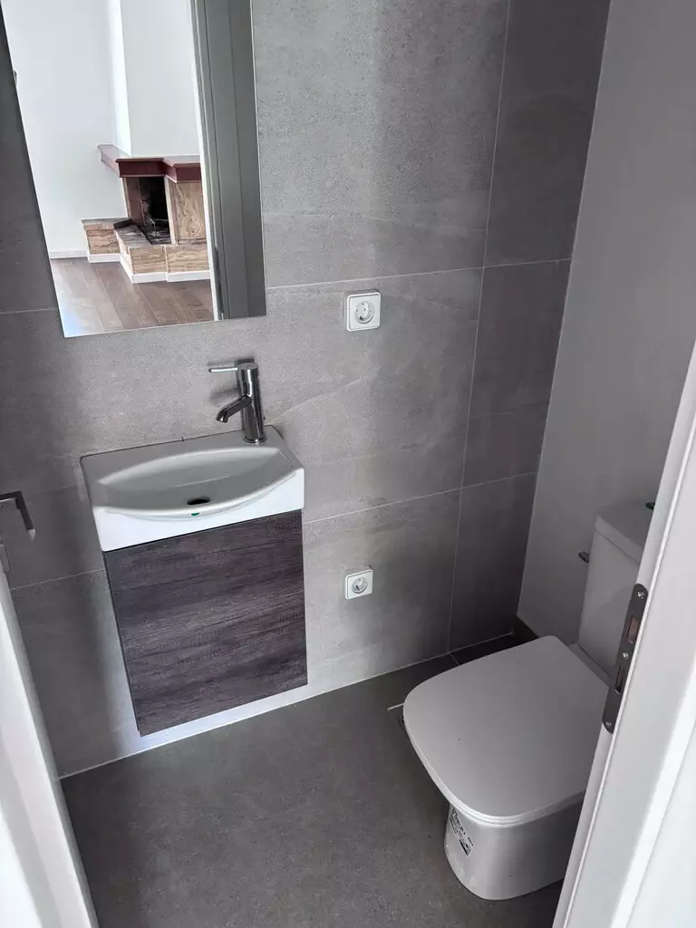 2-bedroom Flat In Melissia, Greece (93 M²)