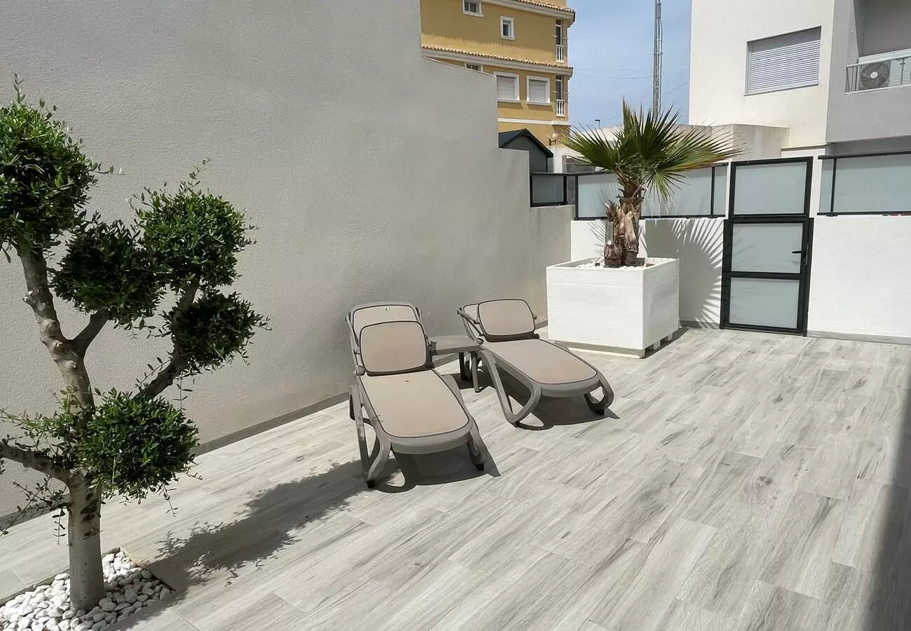 3-bedroom Villa In Benijofar, Spain (133 M²)