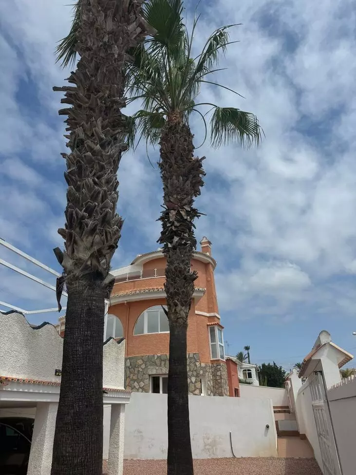 4-bedroom Villa In Ciudad Quesada, Spain (266 M²)