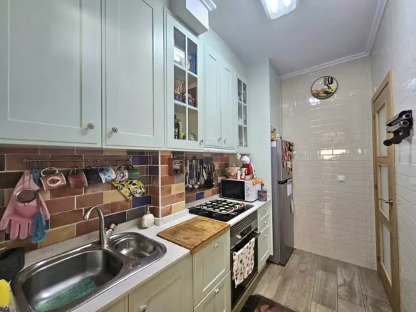 3-bedroom Villa In Torrevieja, Spain (74 M²)