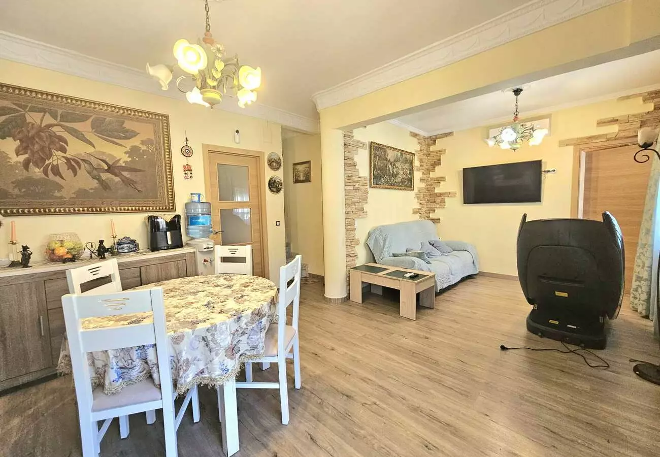 3-bedroom Villa In Torrevieja, Spain (74 M²)