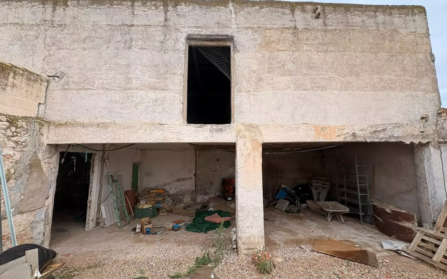 5-bedroom Country House In Villena, Spain (400 M²)