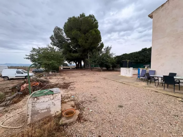 5-bedroom Country House In Villena, Spain (400 M²)