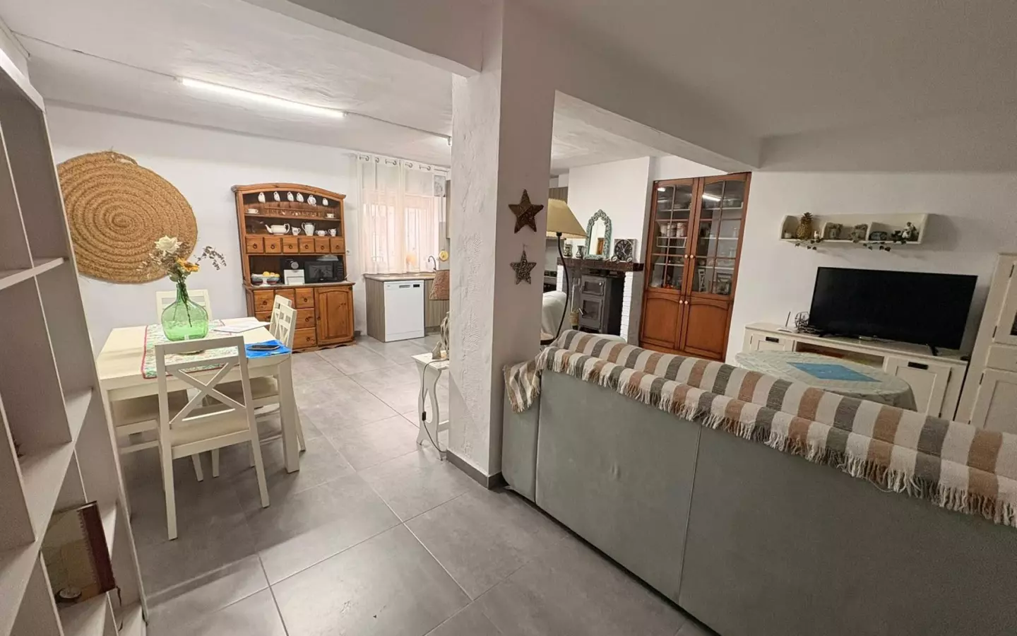 5-bedroom Country House In Villena, Spain (400 M²)