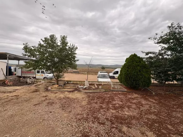 5-bedroom Country House In Villena, Spain (400 M²)