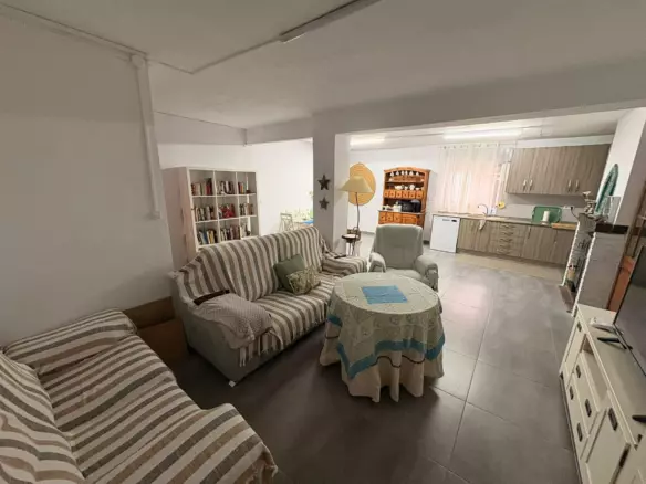 5-bedroom Country House In Villena, Spain (400 M²)