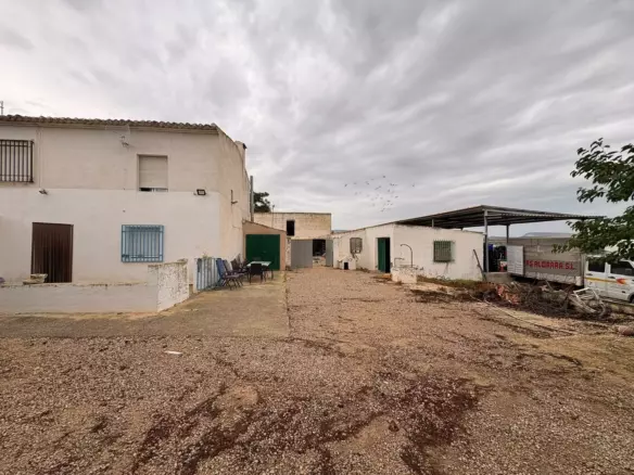 5-bedroom Country House In Villena, Spain (400 M²)